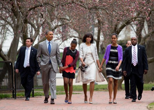  photo o-MICHELLE-OBAMA-EASTER-2013-570.jpg