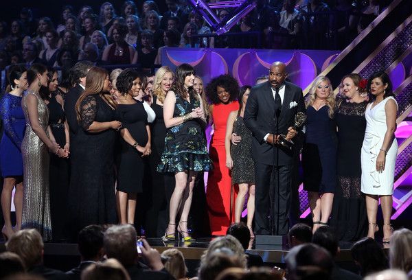  photo SteveHarvey42ndAnnualDaytimeEmmyAwards_lsHZ3PYLZ6l.jpg