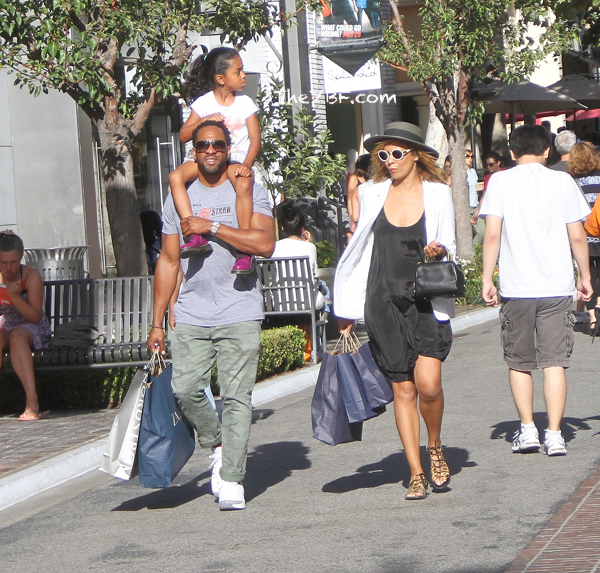 Jaleel White And Daughter Samaya White At The Grove In Hollywood Terrence J Reportedly Leaving E News The Young Black And Fabulous