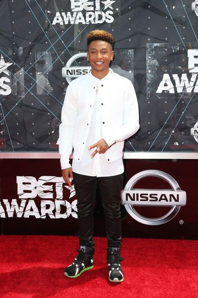 photo 2015BETAwardsArrivalsuP56f1ZSgJol.jpg