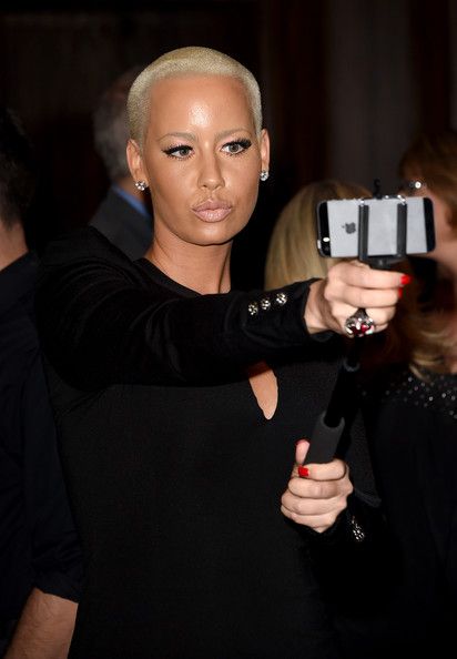  photo PEOPLEMagazineAwardsArrivalsOh9Ys7VrLTGl.jpg