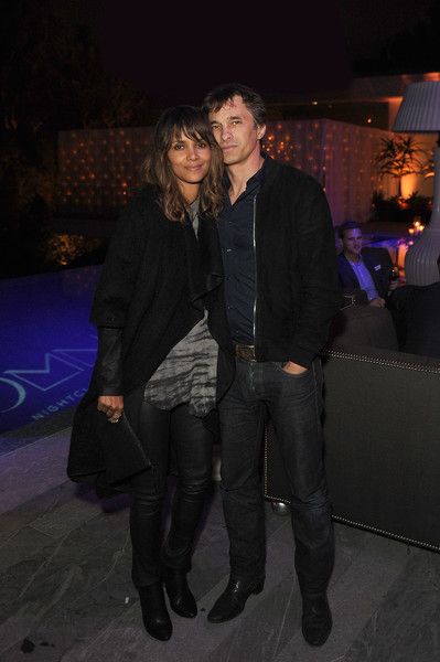 Lenny kravitz dating halle berry