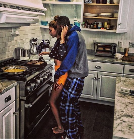  photo Desean-Jackson-Girlfriend-Cooking-Him-Breakfast.jpg