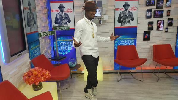 photo B8Rw8HZCYAI7x9F.jpg