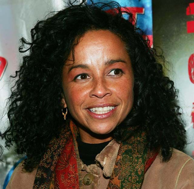  photo rae-dawn-chong1.jpg