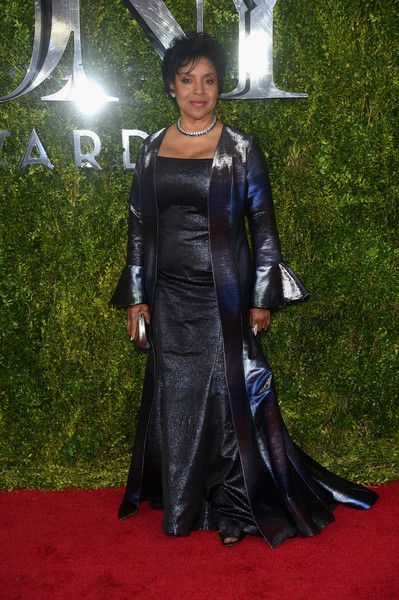 photo 2015TonyAwardsArrivals50MMhbvza8Ul.jpg