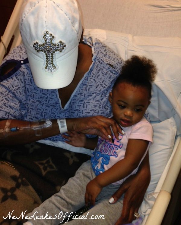  photo NeNe-Leakes-in-the-Hospital-Bed-With-Granddaughter-After-Getting-Bloodclots-in-Lungs.jpg