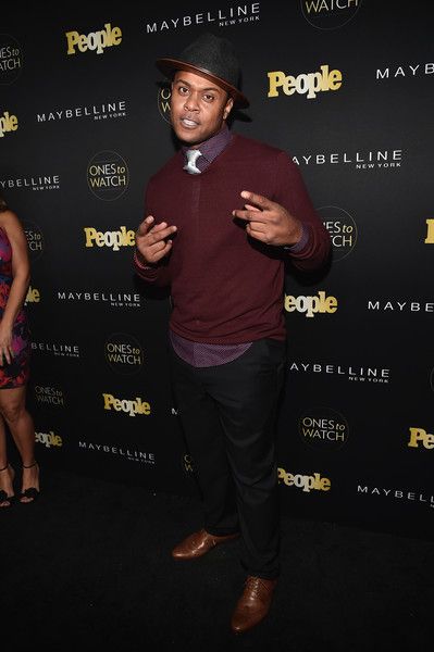 photo PeopleOnesWatchEventPresentedMaybelline1r3SO_co1aal.jpg
