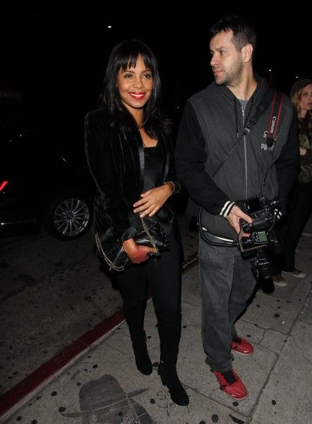 photo CelebritiesEnjoyNightNiceGuyj_v_h0Uv3t5l.jpg