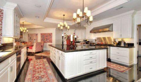  photo mariah-carey-nick-cannon-sold-bel-air-home-02-480w.png