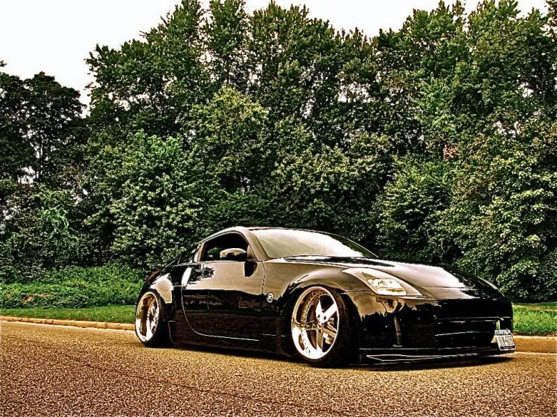 and both of ur z's r nice but when i think hellaflush 350z i think