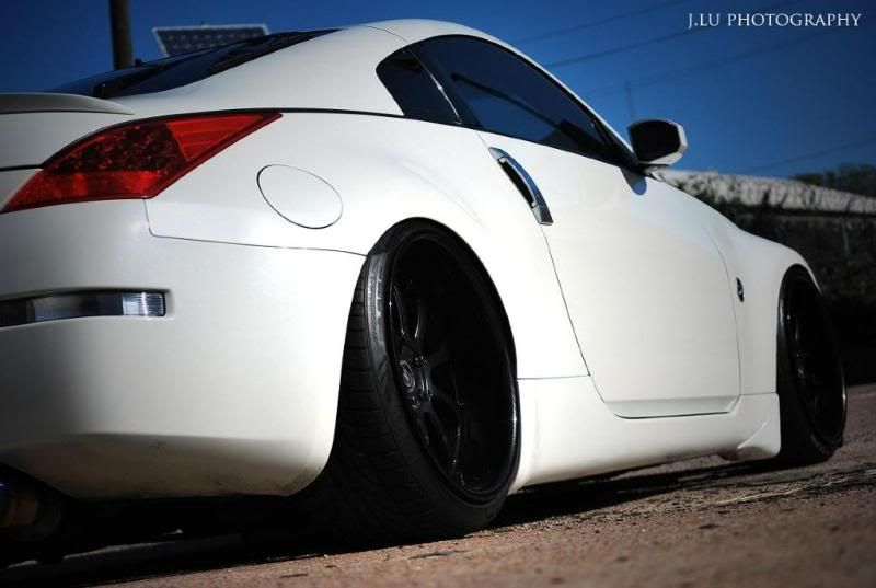 and both of ur z's r nice but when i think hellaflush 350z i think