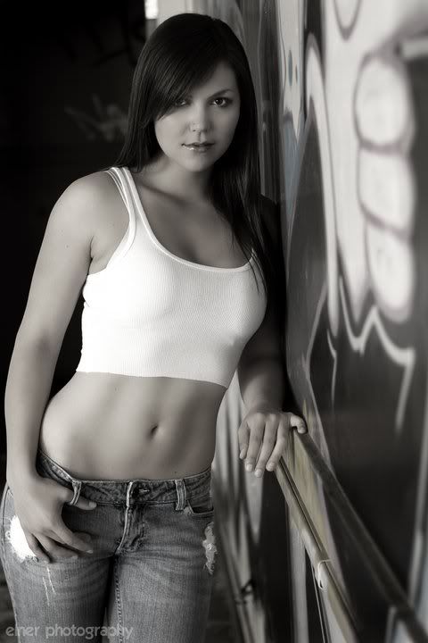 http://i64.photobucket.com/albums/h173/princessjc22/4dae28ed0e553.jpg