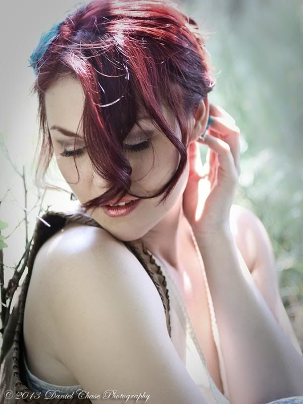 http://i64.photobucket.com/albums/h173/princessjc22/me4_zpsddd85efa.jpg