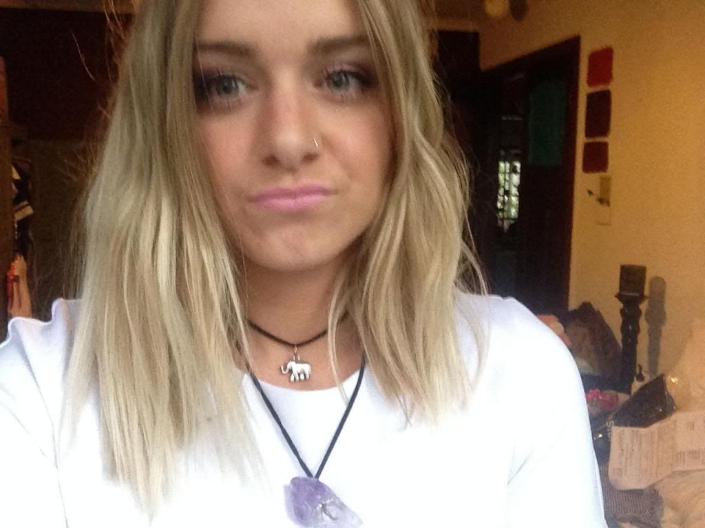  photo DaisygirlNecklacesSelfie2_zps37ed9ed5.jpg