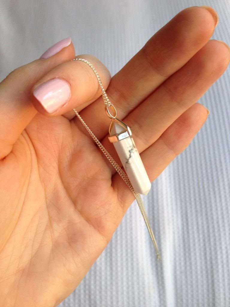  photo DaisygirlNecklacesWhite_zpsb9d54b67.jpg