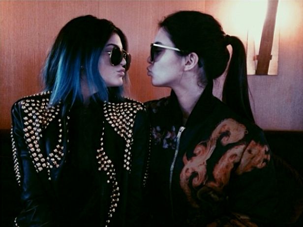  photo KylieJennerBlue3_zps9cf68c64.jpg