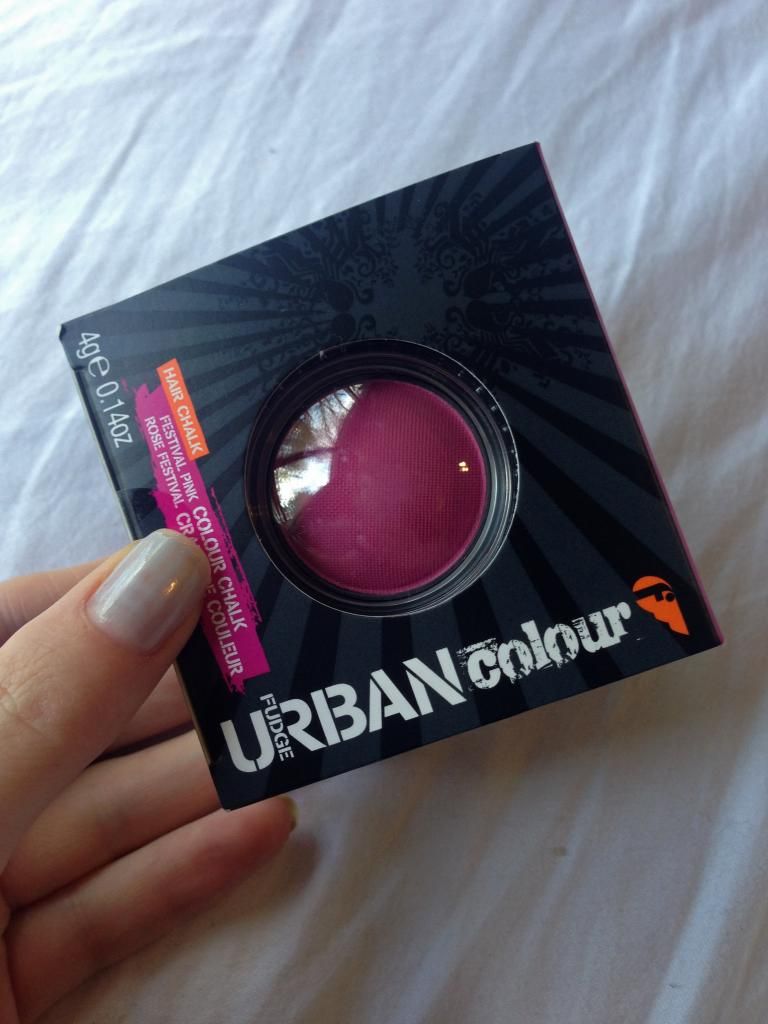  photo PinkHairChalk_zpsddc89e27.jpg