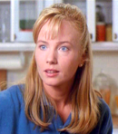 La mano de que mece la cuna