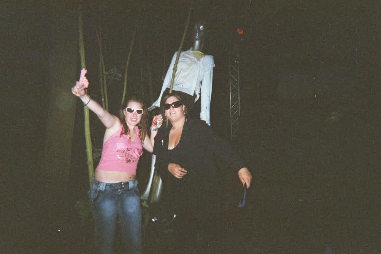 [img width=679 height=453]http://i64.photobucket.com/albums/h192/xjustxmexx/Ground%20zero/809f283e.jpg[/img]