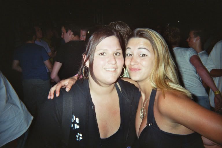 [img width=679 height=453]http://i64.photobucket.com/albums/h192/xjustxmexx/Ground%20zero/9bbc8482.jpg[/img]