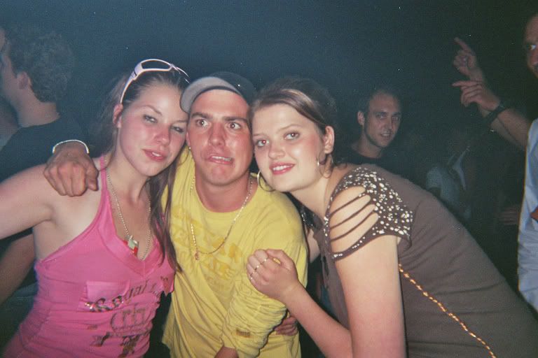 [img width=679 height=453]http://i64.photobucket.com/albums/h192/xjustxmexx/Ground%20zero/c20052b6.jpg[/img]