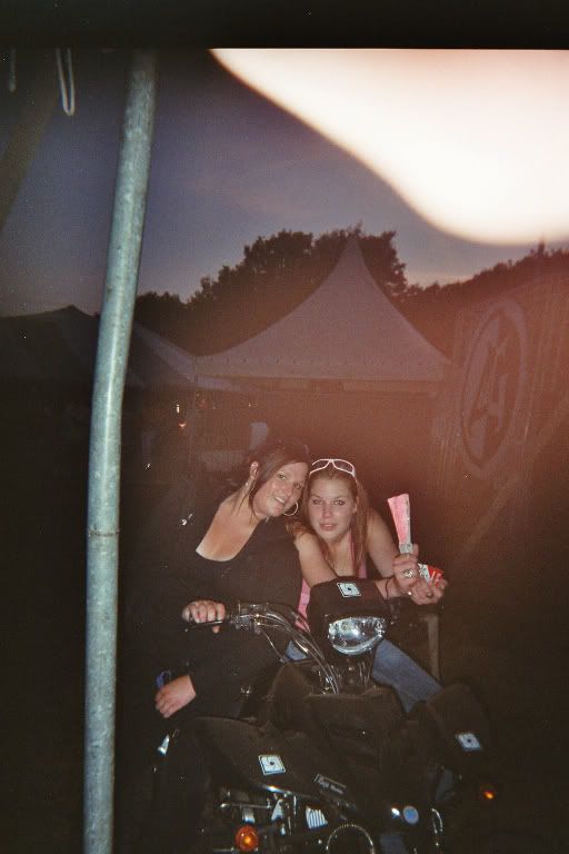 [img width=453 height=679]http://i64.photobucket.com/albums/h192/xjustxmexx/Ground%20zero/fdd6dd68.jpg[/img]