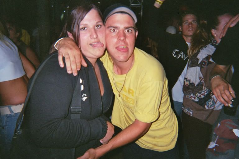 [img width=679 height=453]http://i64.photobucket.com/albums/h192/xjustxmexx/Ground%20zero/tomenik.jpg[/img]