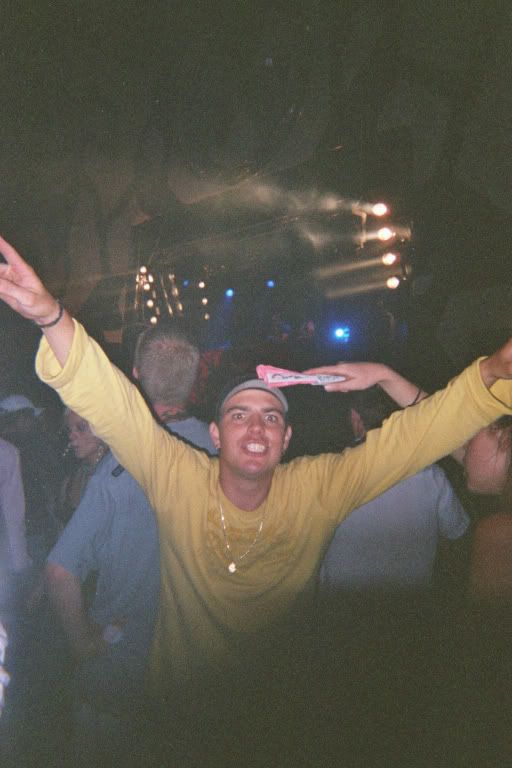 [img width=453 height=679]http://i64.photobucket.com/albums/h192/xjustxmexx/Ground%20zero/tomox.jpg[/img]