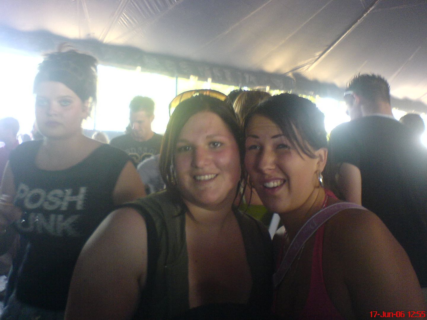 [img width=640 height=480]http://i64.photobucket.com/albums/h192/xjustxmexx/defqon%201%20festival%202006/annaikenroos.jpg[/img]