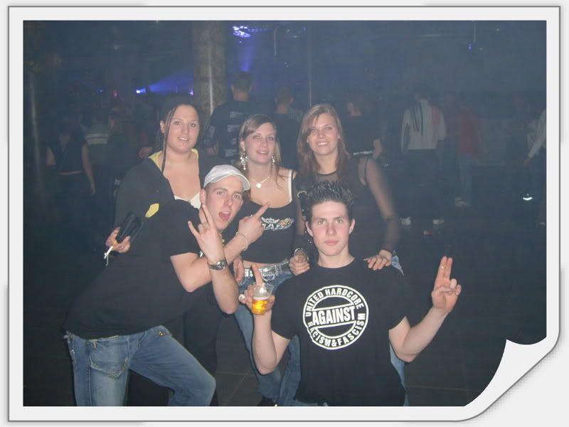 [img width=640 height=480]http://i64.photobucket.com/albums/h192/xjustxmexx/pandemonium/iknellinmiepharar.jpg[/img]