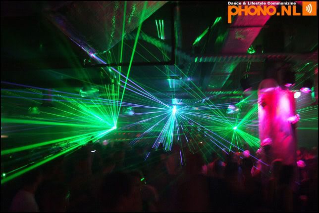 [img width=644 height=431]http://i64.photobucket.com/albums/h192/xjustxmexx/pandemonium/jp_pandemonium_231206_7047.jpg[/img]