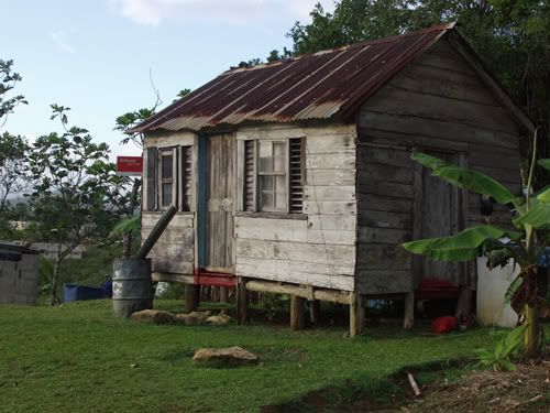 TraditionalBoardHouseAccompong.jpg