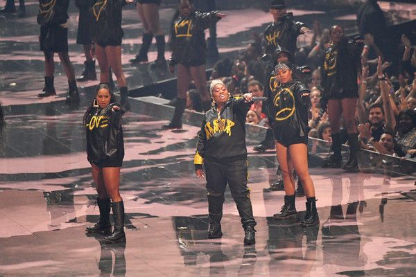  photo MissyElliott2019MTVVideoMusicAwardsXvxvybH6Fnsl.jpg