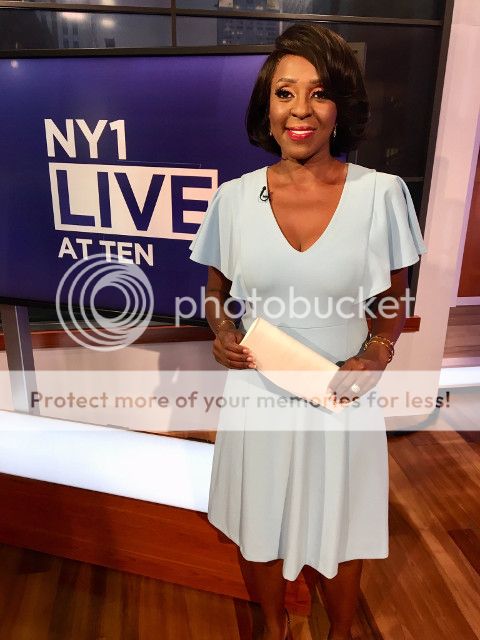  photo trumpcosign.jpg