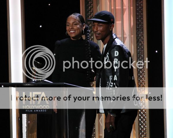  photo AliciaKeys23rdAnnualHollywoodFilmAwardsTU-hdYwpeOol.jpg