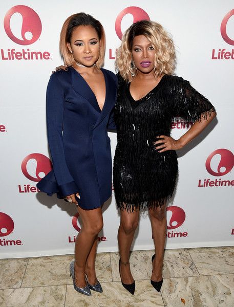 Michel’le All Smiles With Her Daughter & Cast At ‘Surviving Compton ...