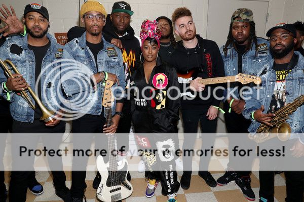  photo BETHipHopAwards2019AtlantaGABackstagenMI3P5knvzcl.jpg