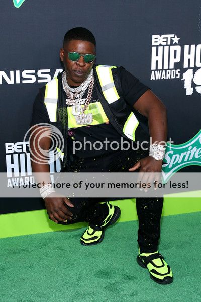  photo BETHipHopAwards2019AtlantaGAArrivalsvl5MrRTuFLBl.jpg