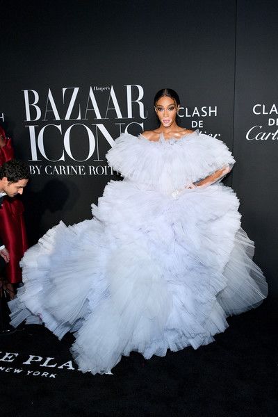  photo 2019HarpersBazaarICONSJwR2EGa47KLl.jpg