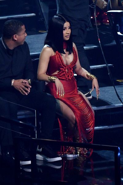  photo CardiB2019MTVVideoMusicAwardsFixedqRTdKnTwWeCl.jpg